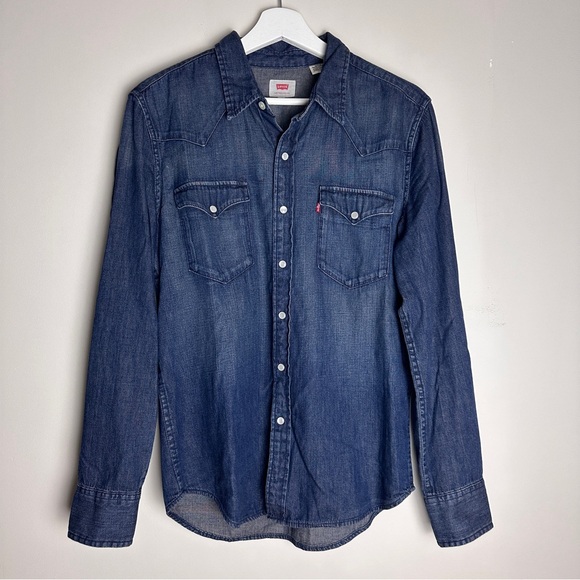 Men’s Denim Levi’s Shirt - Small *Like New - Picture 1 of 4